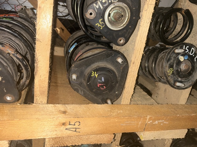 Подушка амортизатора переднього 4860912570 TOYOTA