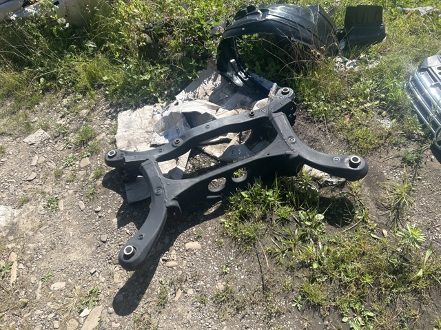 Підвіска задня 512060E041 TOYOTA