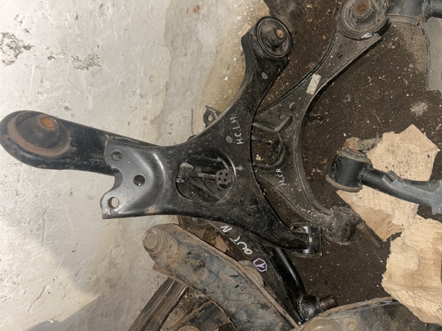 Поперечний важіль 51360SNAA03 HONDA