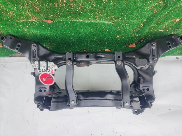 Балка задньої підвіски, підрамник 55400JD61A NISSAN