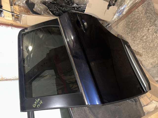Двері задні 5730B559 MITSUBISHI