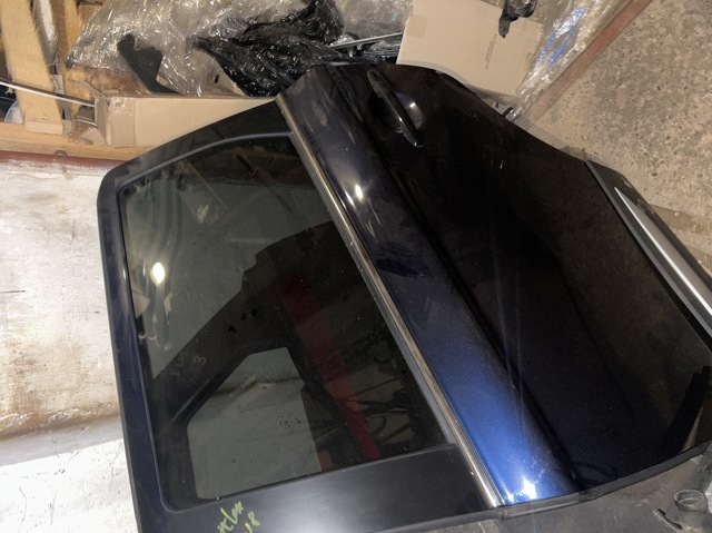 Ущільнювач скла задніх дверей лівих, зовнішній (планка) 5757A293 MITSUBISHI