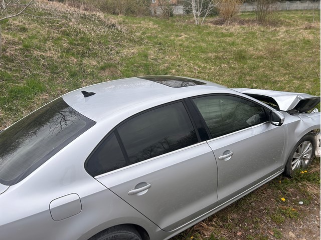 Вікно надставки дверей задніх 5C6845214 VAG