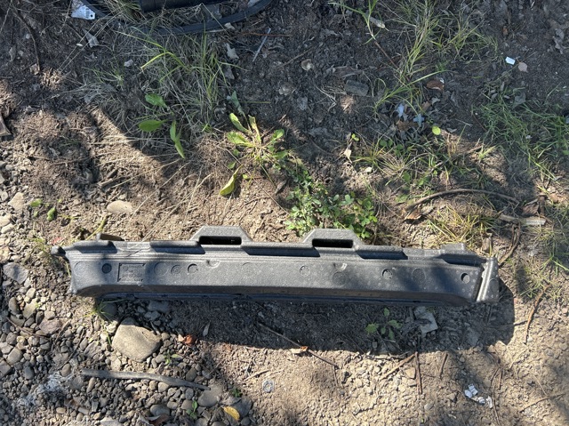 Абсорбер бампера переднього 5N0807248F VAG