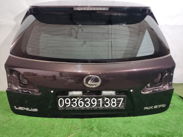 Задні двері багажника 6700548611 TOYOTA
