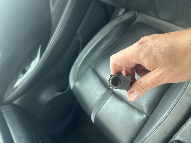 Датчик сигналізації парковки, парктронік, бічний 95720D3000ABP HYUNDAI