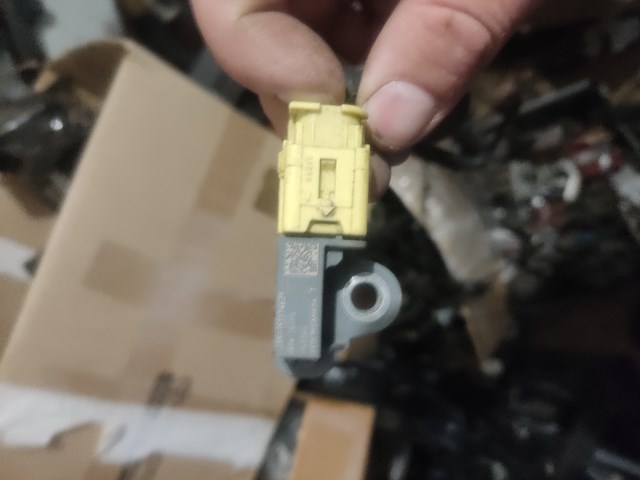 Датчик Айрбег передній 985813SG0A NISSAN