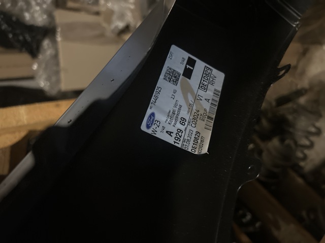 Переднє праве крило DM5Z16005A FORD