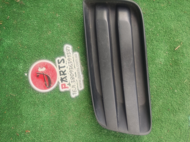 Решітка протитуманних фар ліва EG2250C21E MAZDA