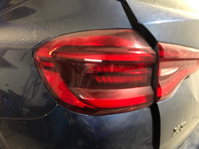 Задня ліва зовнішня фара 63217408735 BMW