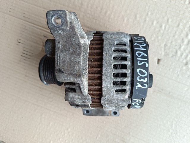 Авто генератор 0121615032 BOSCH