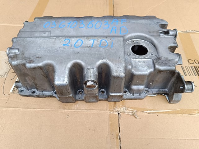 Піддон масляний картера двигуна 03G103603AF VAG