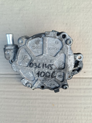 Насос вакуумний 03L145100C VAG