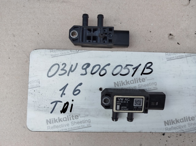 Датчик тиску вихлопних газів 03N906051B VAG