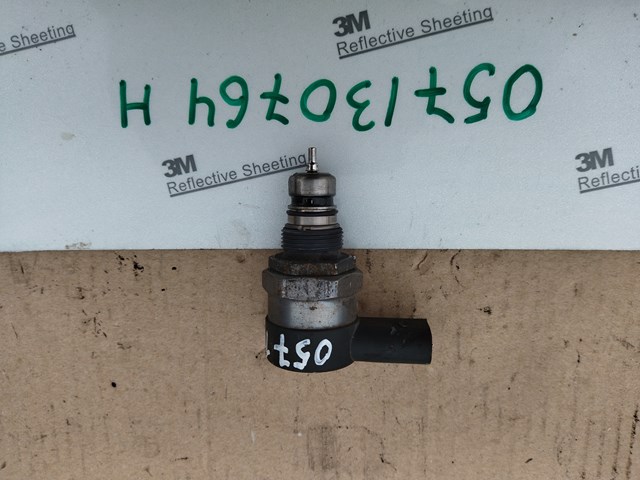 Регулятор тиску палива 057130764H