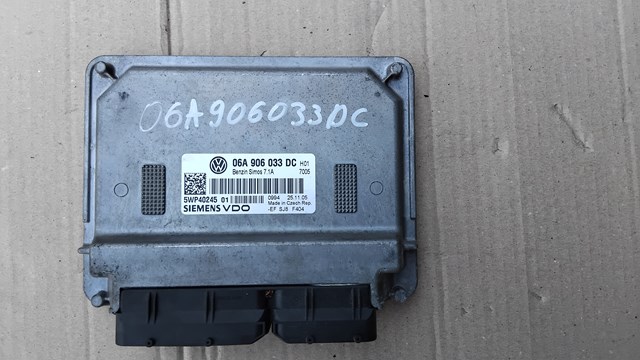 Блок двигуна 06A906033DC VAG