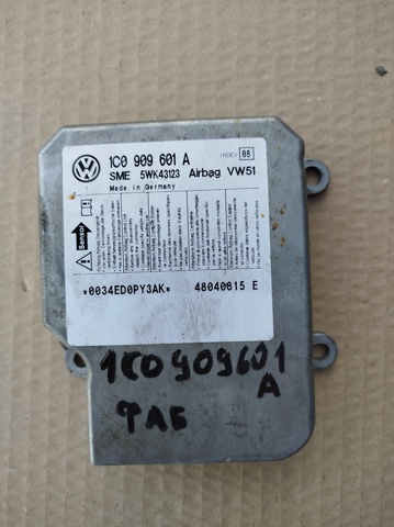 Модуль-процесор управління подушки безпеки 1C0909601A VAG