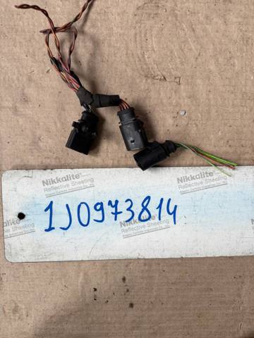 Роз’єм (фішка) універсальний 1J0973814 VAG