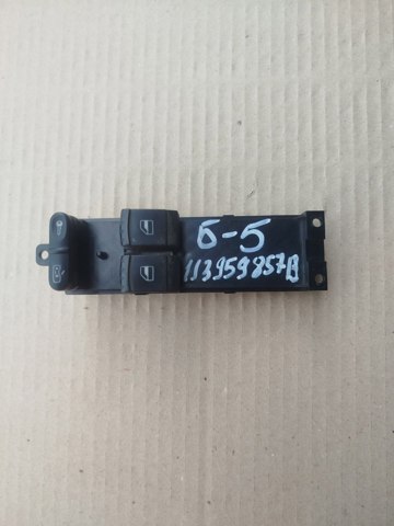 Кнопковий блок керування склопідіймачами передній лівий 1J3959857B VAG