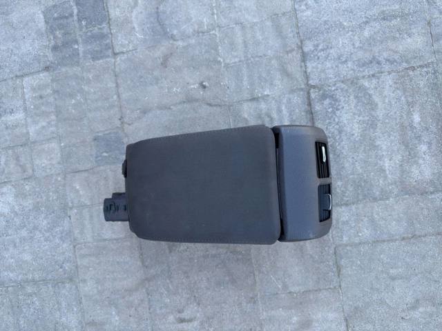 Центральна консоль торпеди 1K5864251B VAG