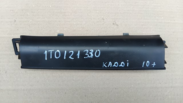 Повітропровід / дефлектор радіатора, верхній 1T0121330 VAG