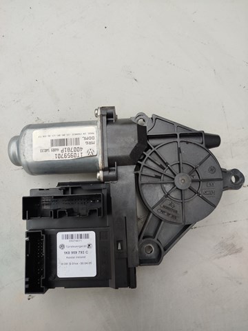 Мотор склопідйомника дверей передніх, лівих 1T0959701 VAG