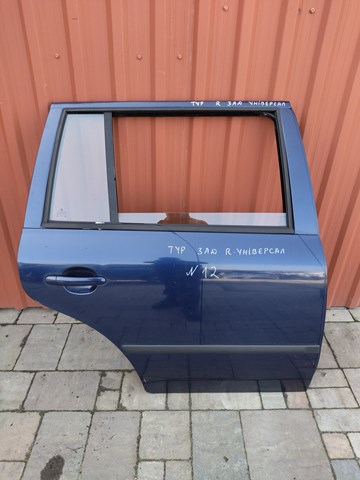 Двері пасажирські задні праві 1U9833052 VAG