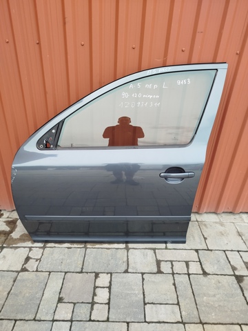 Водійські двері Skoda Octavia 2 A5