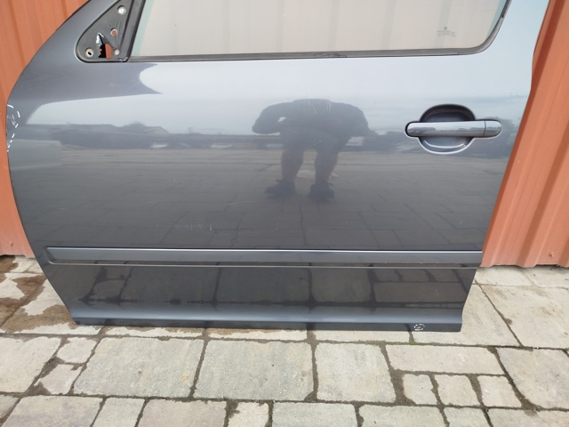 Водійські двері Skoda Octavia 2 A5