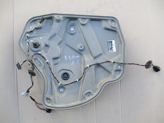 Склопідйомник задніх правих дверей 1Z0839656 VAG