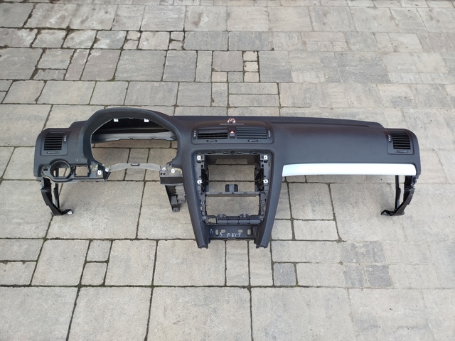 Панель приладів торпеди 1Z1857007 VAG