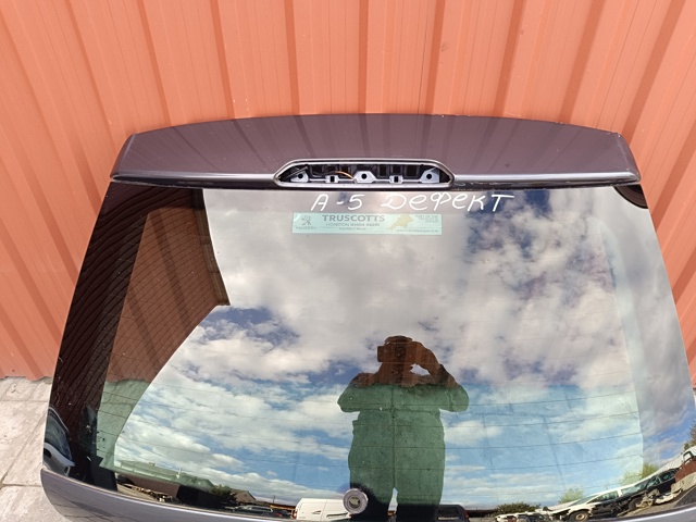 Скло двері задка 1Z9845049A VAG