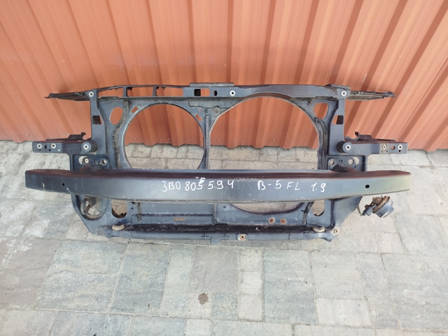 Панель передня Volkswagen Passat B5