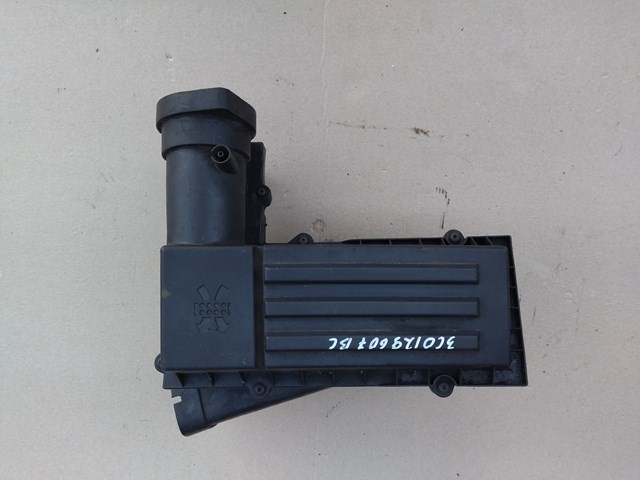 Корпус повітряного фільтра 3C0129607BC VAG