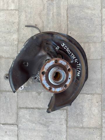Цапфа поворотна права 3C0505436G VAG