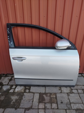 Дверка передня права 3C4831056J VAG