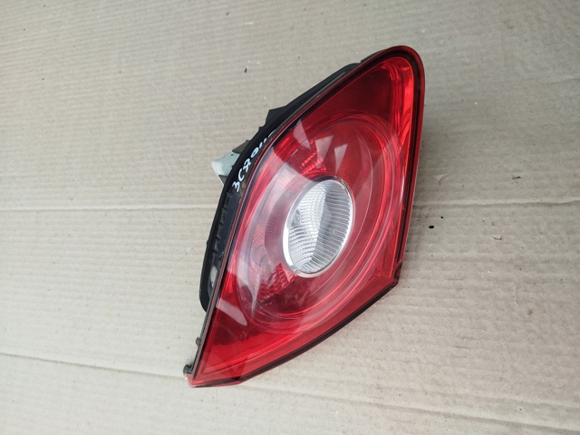 Задня ліва внутрішня фара 3C8945093D VAG