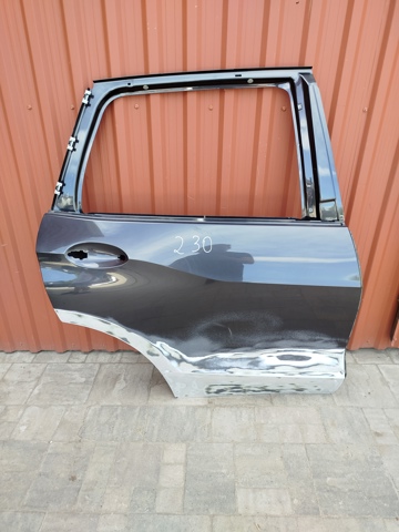 Двері пасажирські задні праві 41522642780 BMW