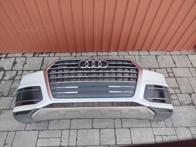 Бампер передній 4M0807065D VAG