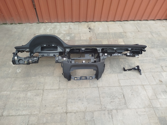 Передня панель 4M1857001H24A VAG
