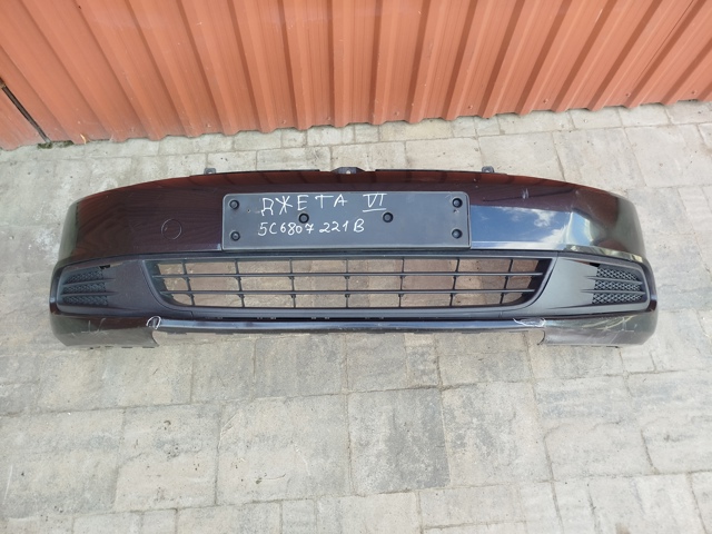 Бампер на авто 5C6807221B VAG