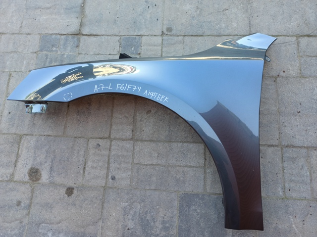 Бічна частина передня ліва 5E0821105B VAG