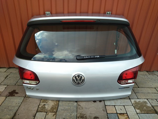 Двері багажника Volkswagen Golf 6