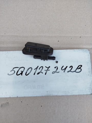 Клапан паливний зворотній 5Q0127242B VAG