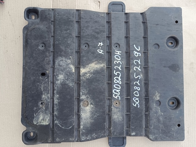 Захист днища, лівий 5Q0825230H VAG