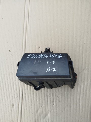 Корпус блока запобіжників 5Q0907361G VAG