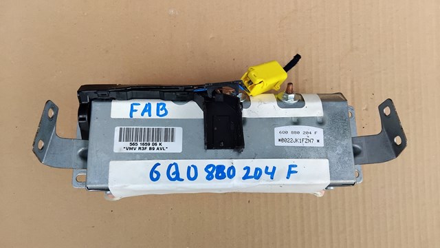 Установка подушки безпеки пасажира 6Q0880204F VAG