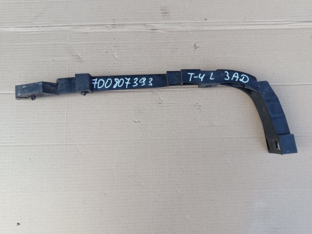 Лівий кронштейн заднього бампера 7D0807393 VAG