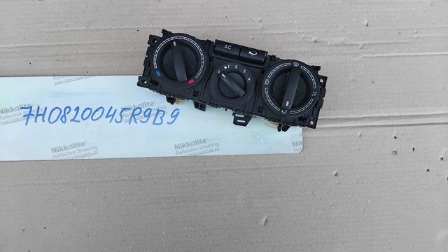 Регулятор вентилятора обігрівача Volkswagen Transporter T5