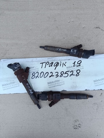 Форсунка паливна 8200238528 RENAULT
